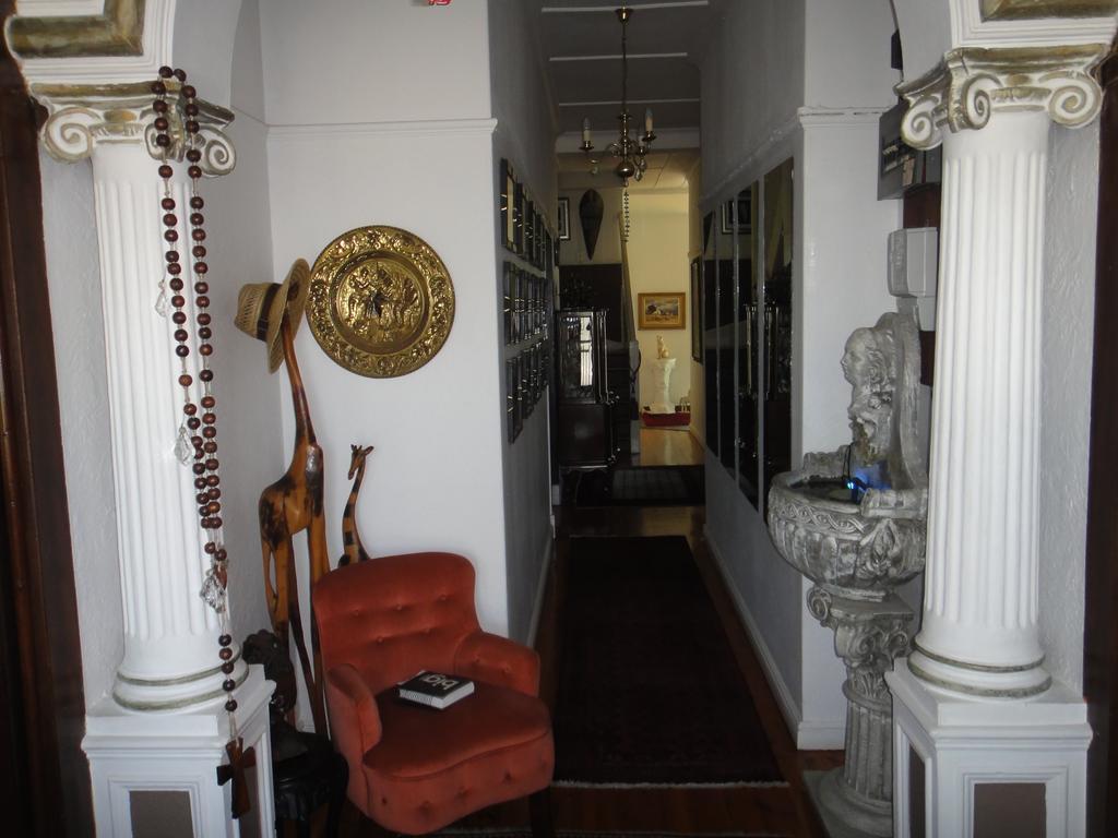 The Chocolate House Bed & Breakfast 4*